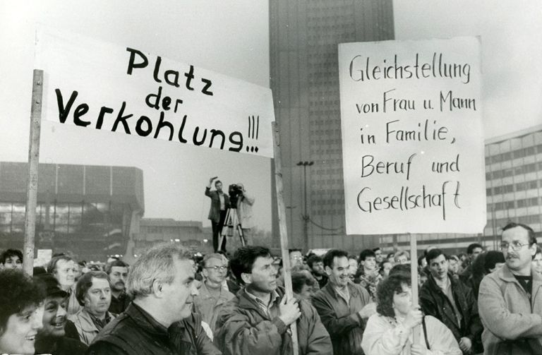 Historisches Foto eine Demonstration auf dem Augustusplatz