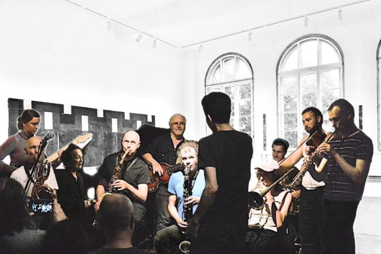 Collage aus Fotos der Musikerinnen und Musiker des Ensembles und einer Innenansicht des Kunstraums ars avanti