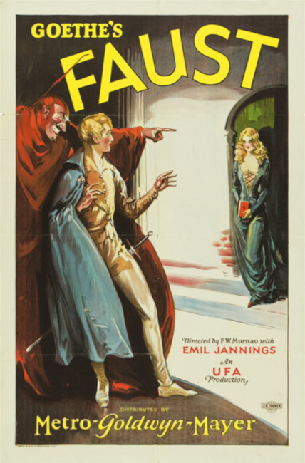 Historisches Filmplakat, auf dem Mephisto und Faust sowie eine schöne Frau zu sehen sind
