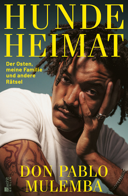 Auf dem Buchcover ist ein Foto des nachdenklich blickenden Autors zu sehen.