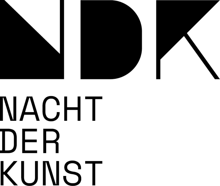 Grafik mit der Aufschrift "NDK Nacht der Kunst" in schwarz auf weißem Hintergrund